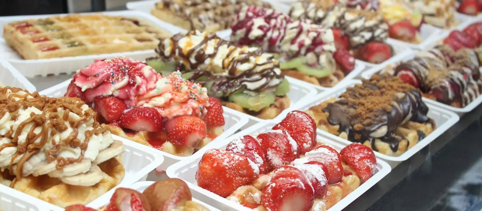 Gastronomie belge avec spécialités locales, gaufres