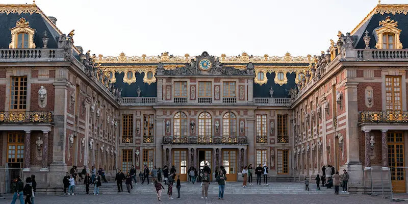 Monuments français emblématiques illustrant richesse historique et diversité architecturale