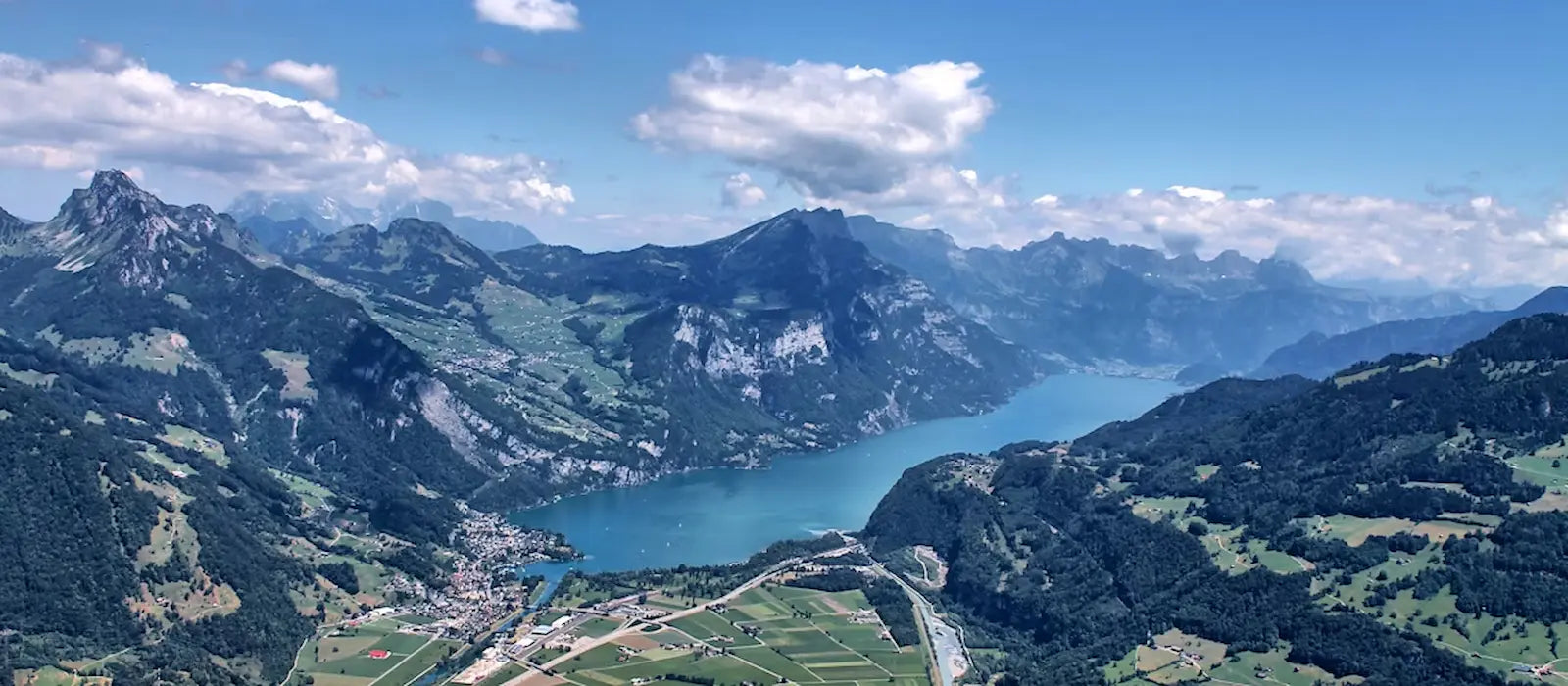 Géographie de la Suisse avec montagnes